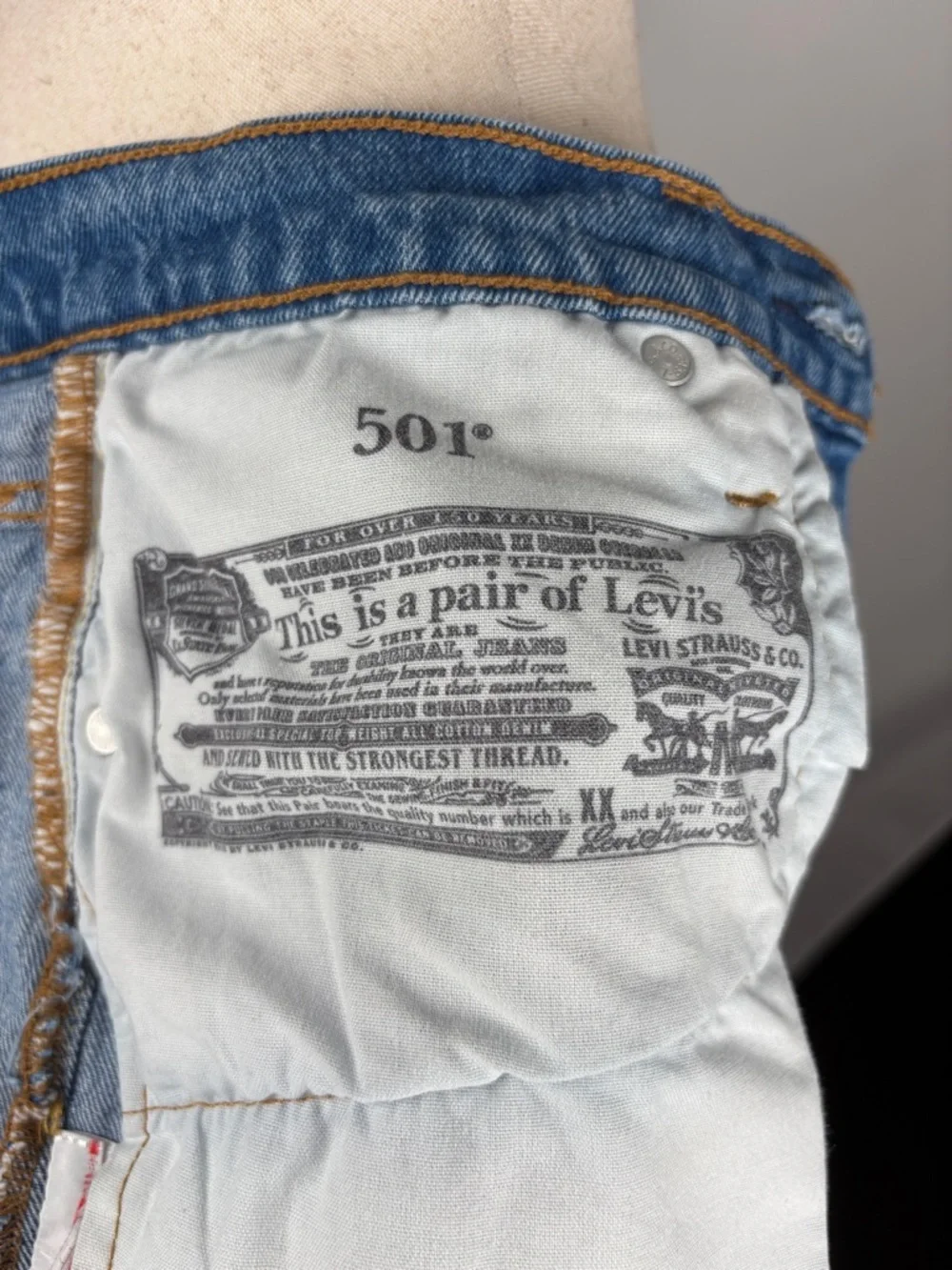 Levi’s 501 High Rise Denim Cutoff Shorts Vintage Wash Button Fly - Picture 5 of 5